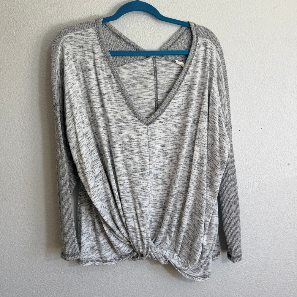 Hummingbird Womens Gray Space Dye V Neck Twist Front Long Sleeve Top Size L